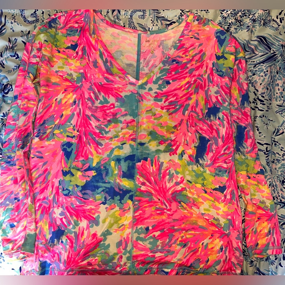 Lilly Pulitzer Long Sleeve Athletic Top